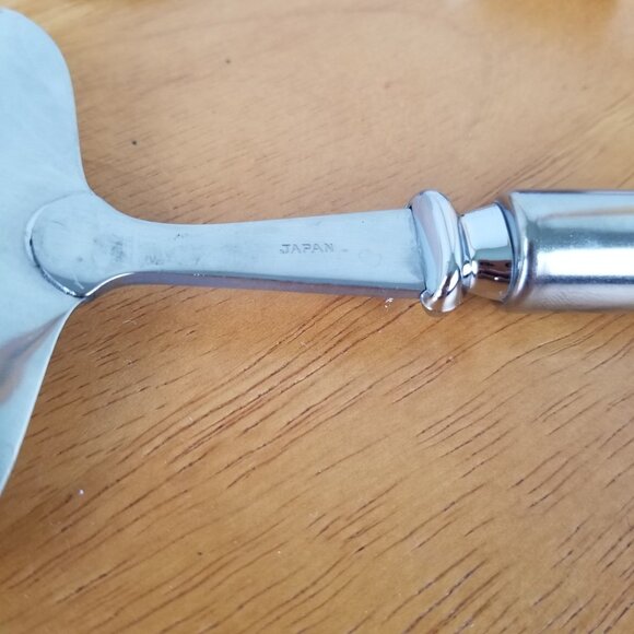 Vintage Serving Set Clear Lucite Handles 2-Piece Cheese Slicer Stainless Steel - Picture 6 of 7